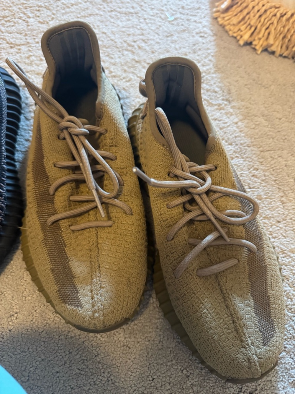 Yeezy Authentic Unisex Knit Low-Top Sneakers in Olive/ Taupe